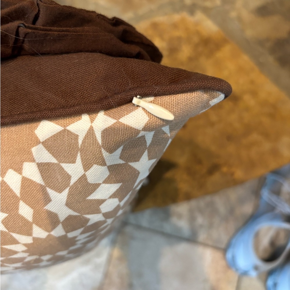 Set Of Three Decorative Pillows. Brown And Pink Rose Appliqué - Picture 12 of 12
